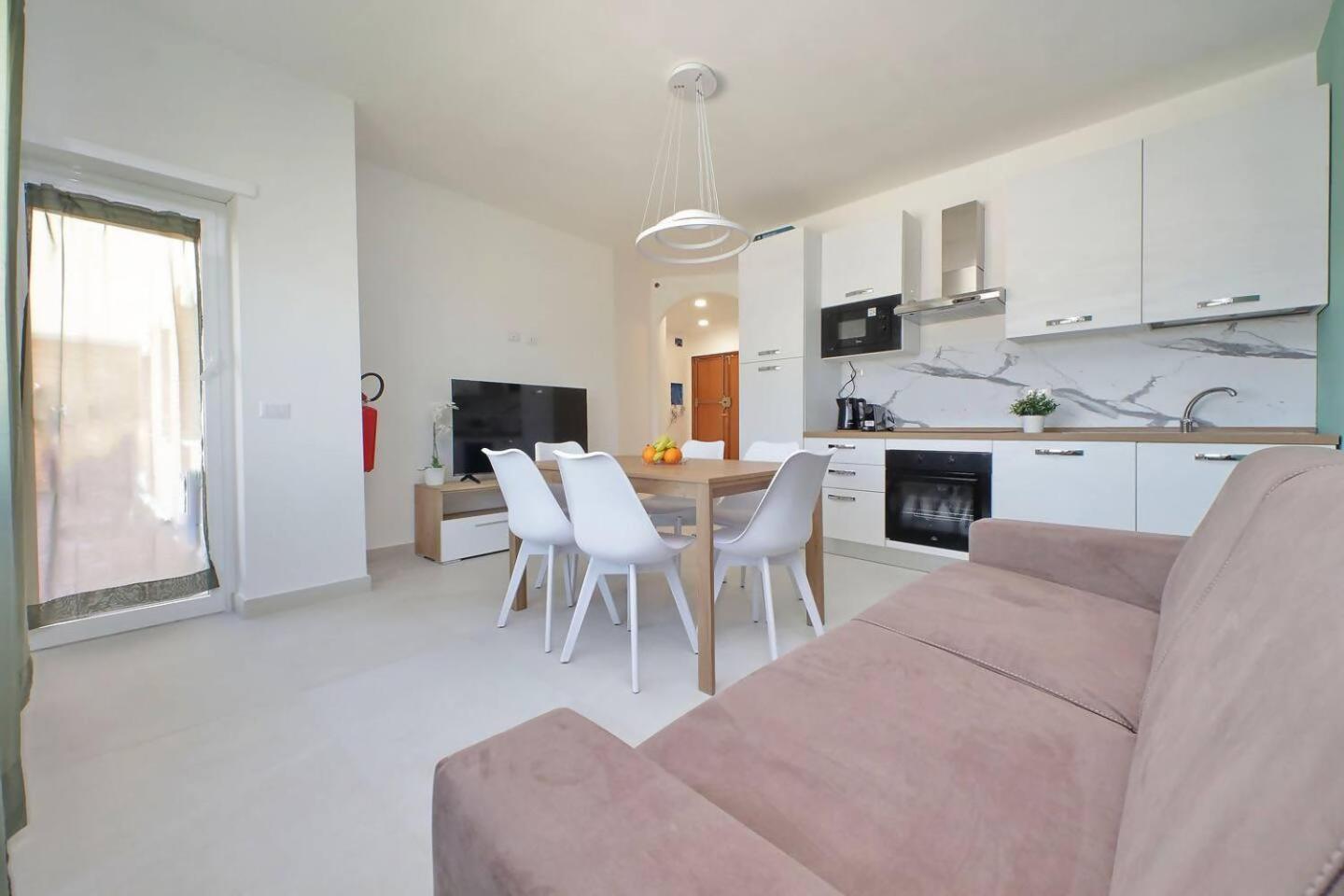 Apartment Attico Di Design A Garbatella Con Vista San Pietro Rom